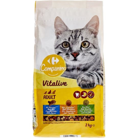 Croquettes pour chat Adulte au poisson, aux carottes & aux pois CARREFOUR